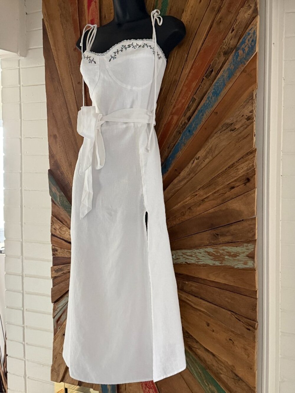 Reformation Kieryn Linen floral embroidery white midi dress Sz 12 - Picture 8 of 15